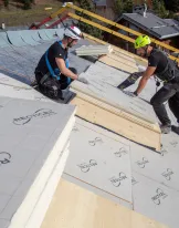 Chantier isolation sarking Méribel avec Eurotoit Montagne