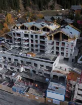 Chantier isolation sarking facade bâtiment avec Eurotoit Montagne