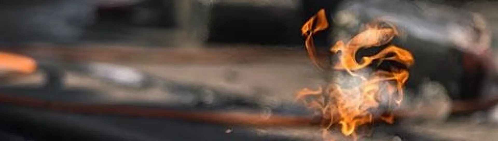 Kuumabitumiliimaus tai hitsaus