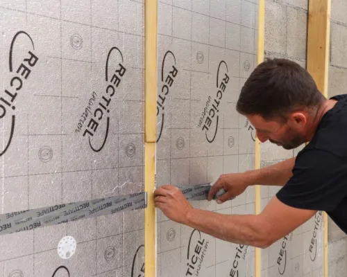 Recticel_insulation_facade_chantier_powerwall