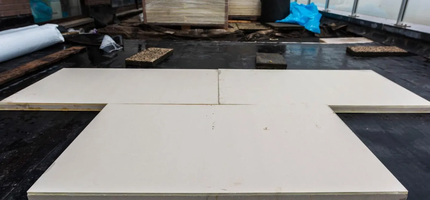 Deck-VQ® ultradunne vacuümisolatie voor appartement in Sint-Idesbald