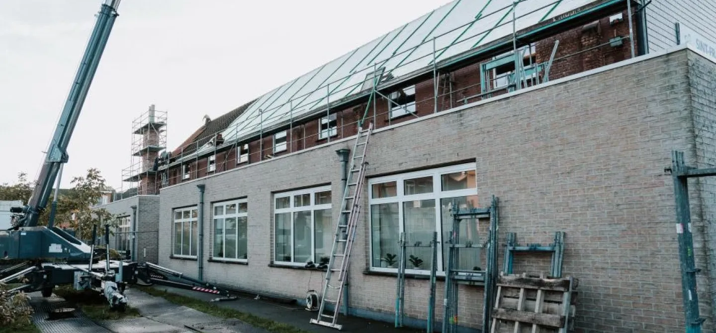 Nieuwe Euroroof Max dakisolatie voor school in Evergem