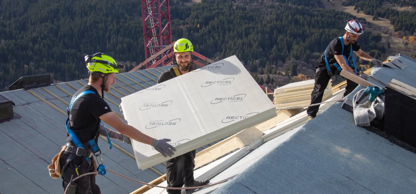 Chantier isolation sarking avec Eurotoit Montagne Méribel