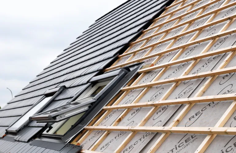 Sarking hellend dakisolatie van Recticel Insulation