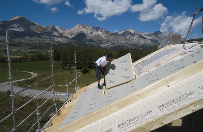 Isolation de sarking avec eurotoit montagne