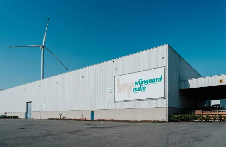 Wijngaardnatie gebouw in Evere geïsoleerd met Topcover isolatieplaten