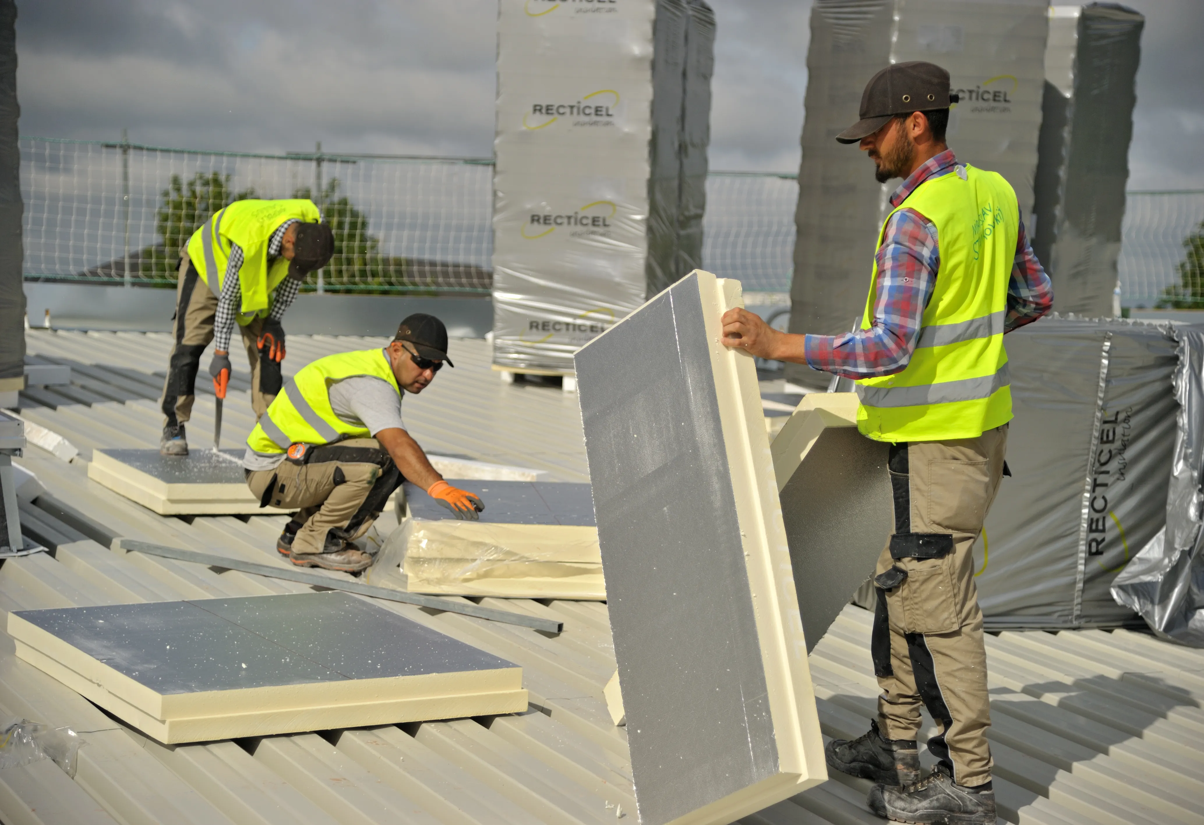 Isolant PIR Recticel Powerdeck+ léger performant