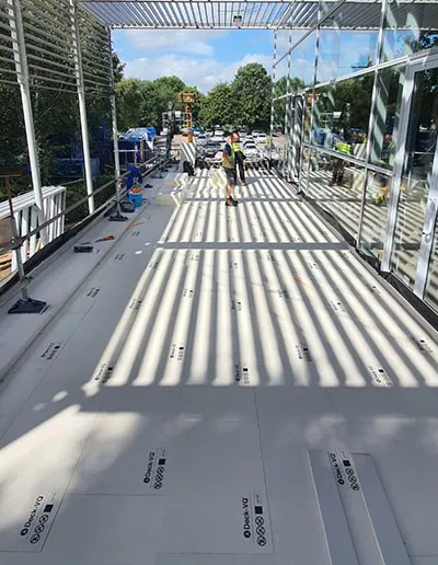 Courtyard Case Study Deck VQ