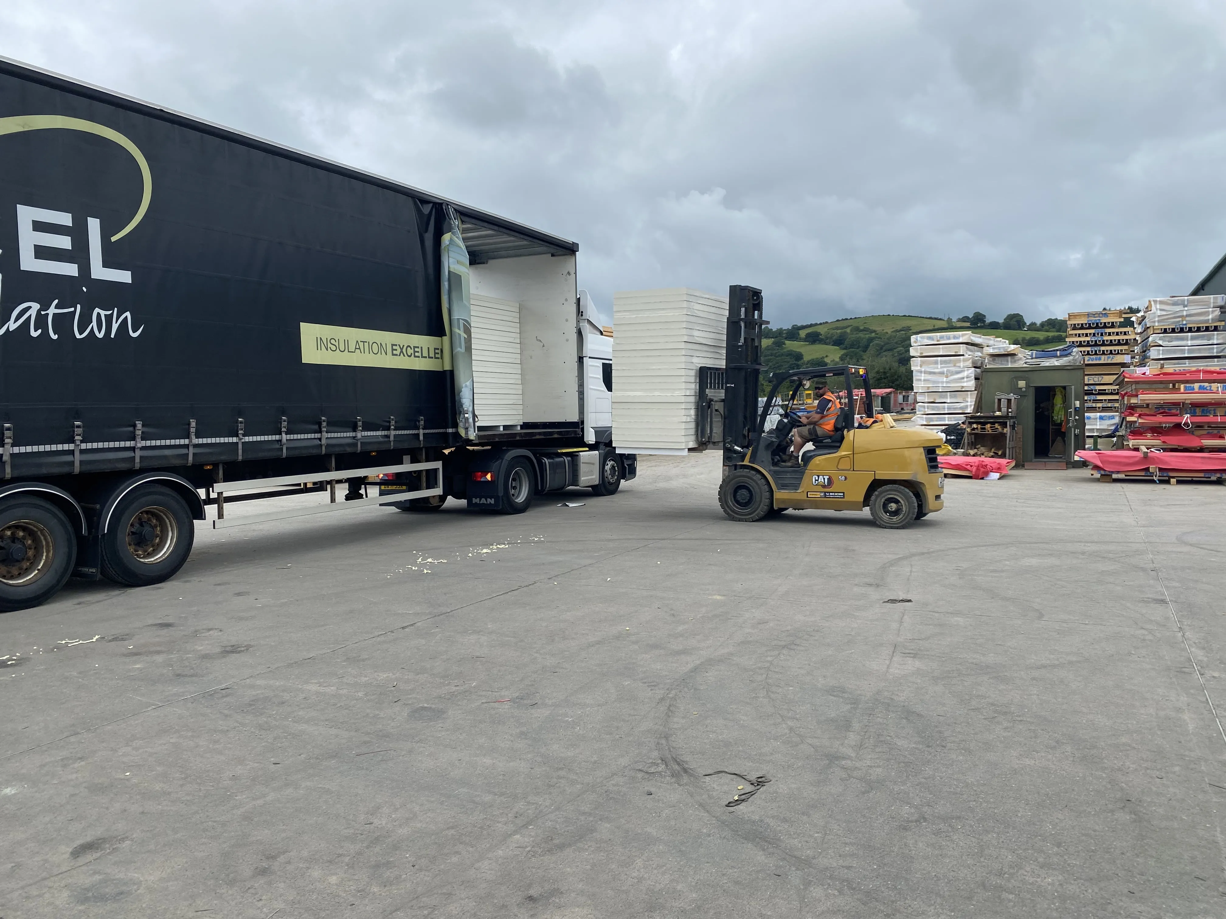Loading recticel boards into lorry