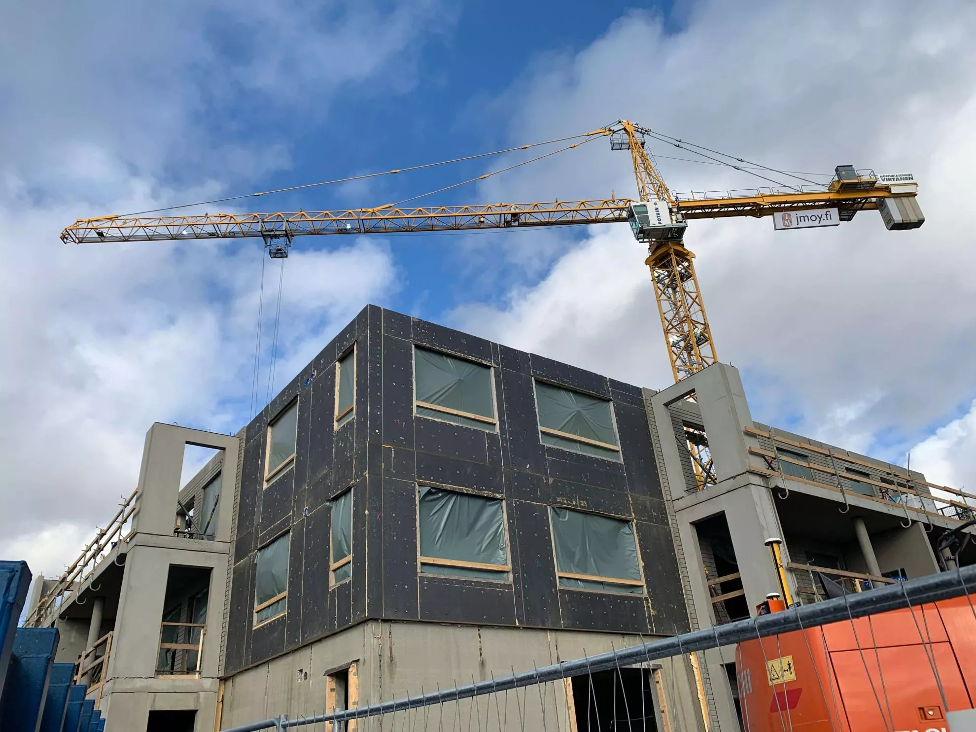 Mellsteninhelmi Case Study construction