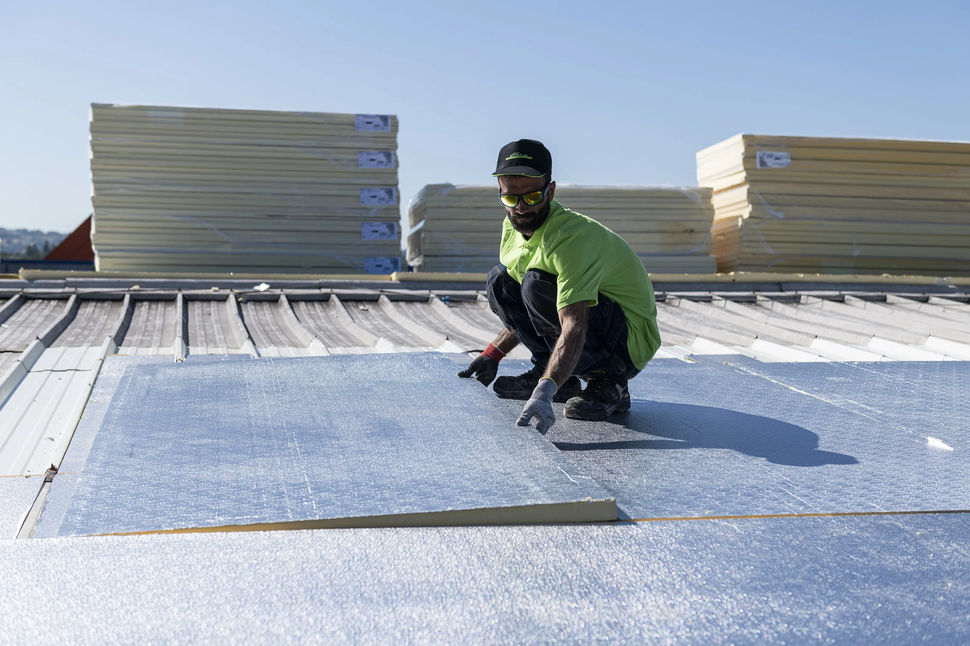 Isolation performante toiture terrasse bac acier