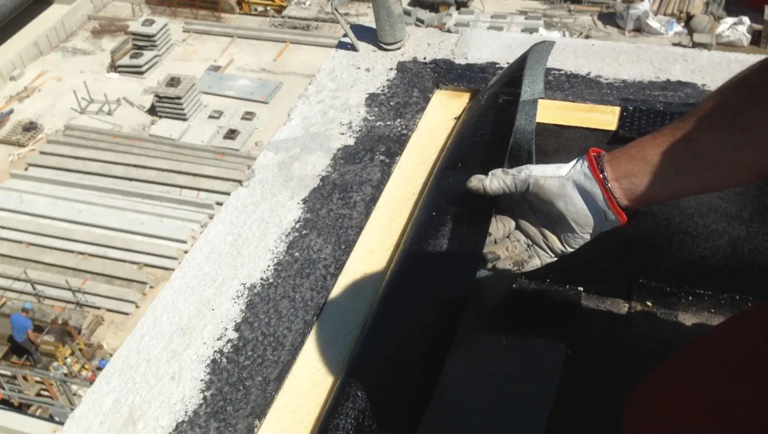 Eurothane Bi-4 relevé étanchéité