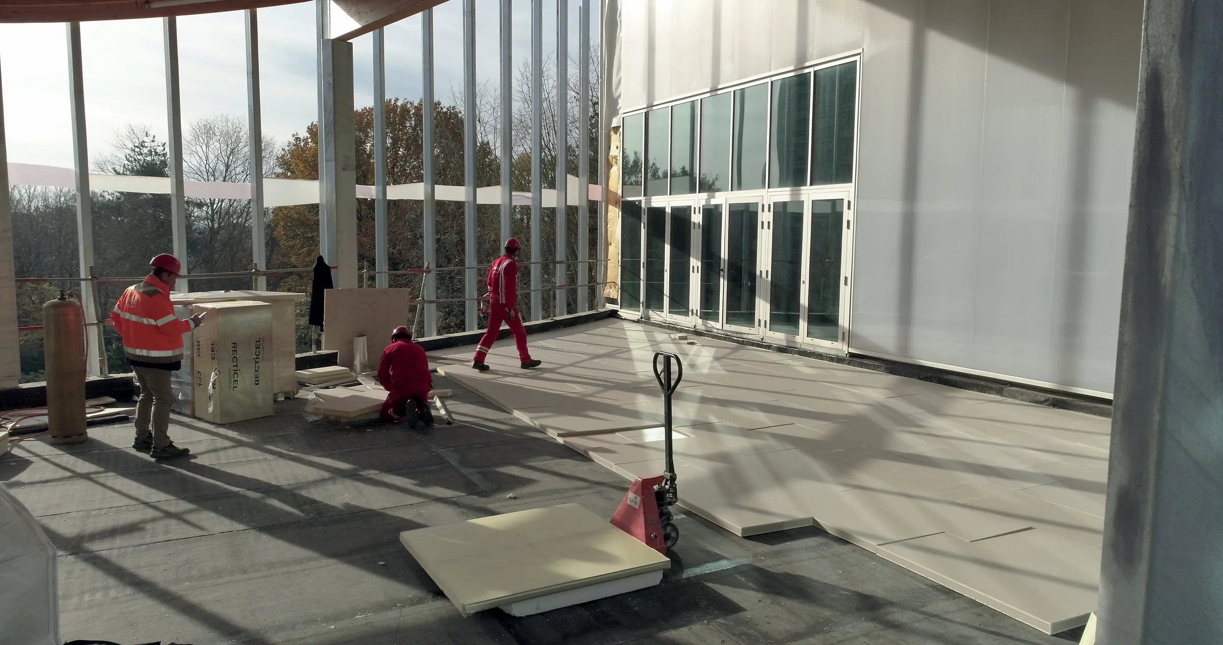 Deck-VQ isolation sous vide chantier Rennes