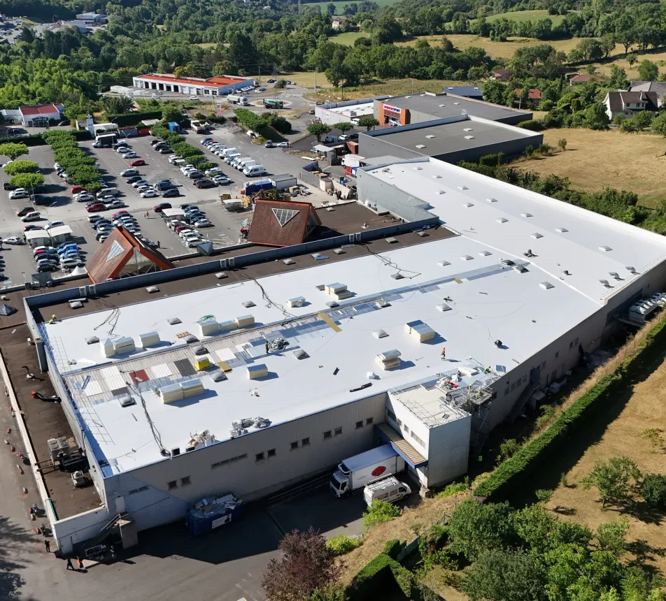 recticel_renovation_du_centre_commercial_e.leclerc_de_figeac