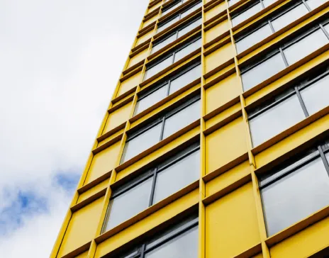 Effektivitet vid renovering och extra utrymme i nya byggnader med tunn isolering