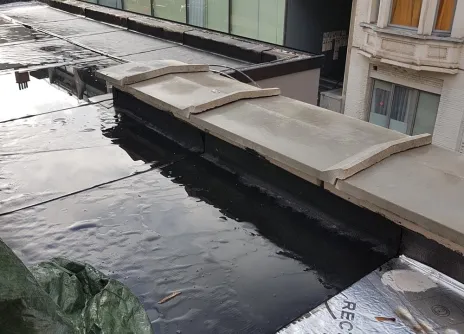 La construction d’une duplex de rez de chaussée avec Eurothane Silver isolation pour toitures plats