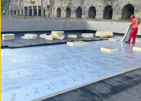 Recticel Silver A - isolation toiture plate avec pente intégrée