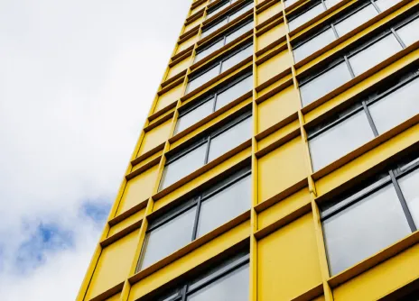 Effektivitet vid renovering och extra utrymme i nya byggnader med tunn isolering