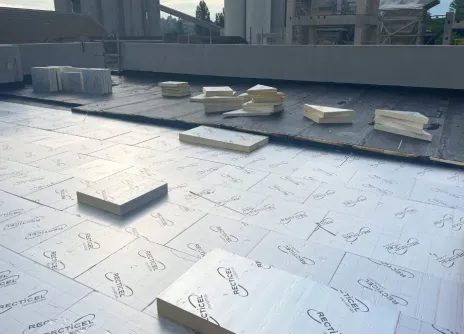 Recticel_silver_a_isolation_forme_pente_chantier