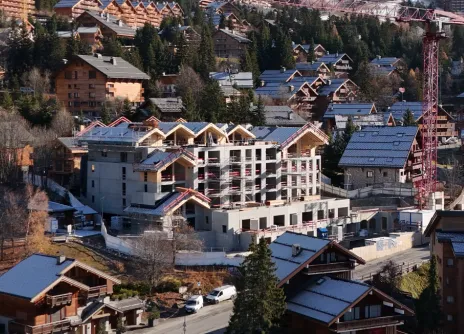 Référence chantier isolation sarking résidence altitude meribel